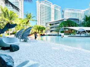 Azure Blue Wave 2 Bedroom Staycation W/ Netflix